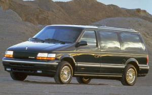 1995 Chrysler Town and Country 2 Dr STD Passenger Van