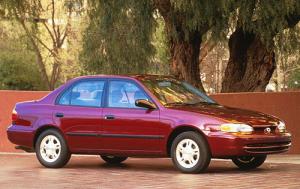 1998 Chevrolet Prizm 4 Dr STD Sedan