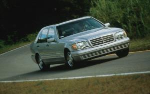 1999 Mercedes-Benz S-Class 4 Dr S420 Sedan