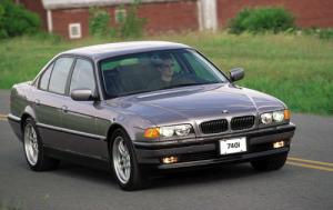 2000 BMW 7-Series 740iA