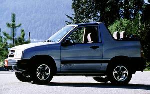 2000 Chevrolet Tracker 2 Dr STD 4WD Convertible