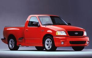 2000 Ford F-150 SVT 2 Dr SVT Lightning Sprchgd Standard Cab Stepside SB