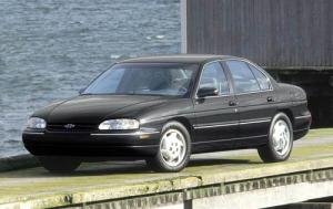 2001 Chevrolet Lumina 4 Dr STD Sedan