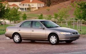 2001 Toyota Camry LE 4dr Sedan