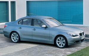2004 BMW 530i 4dr Sedan