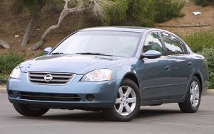 2002 Nissan Altima 2.5 S 4dr Sedan Shown