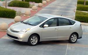2004 Toyota Prius 4dr Hatchback
