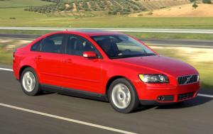 2004 Volvo S40 2.4i 4dr Sedan