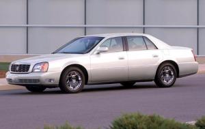 2002 Cadillac DeVille DHS 4dr Sedan Shown