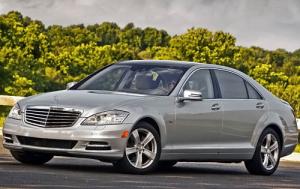 2010 Mercedes-Benz S-Class S400 Hybrid Sedan