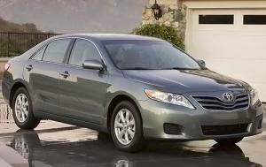 2010 Toyota Camry LE Sedan
