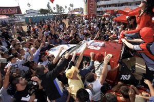 Mitsubishi Raider (no. 763)  - Surrounded by the Ensenada Crowd